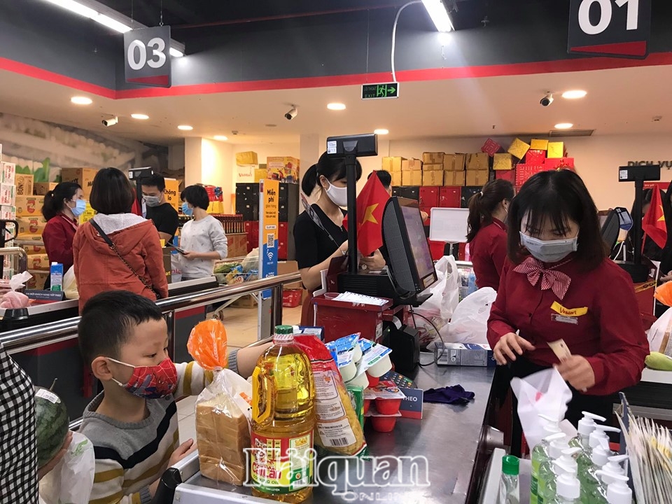 Doanh số bán lẻ của Việt Nam đã phục hồi mạnh sau khi nới lỏng cách li cho thấy dấu hiệu kinh tế Việt Nam phục hồ