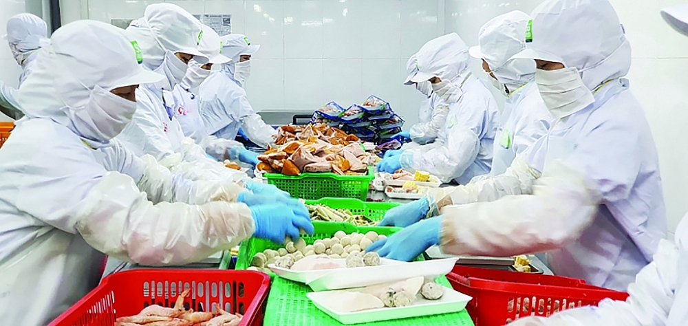 Doanh nghiệp linh hoạt trong tình hình mới và hoạt động sản xuất tại Công ty CP Sài Gòn Food. Ảnh DN cung cấp