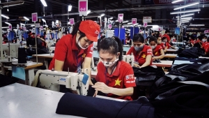 Dệt may là một trong những mặt hàng có thể tận dụng cơ hội được Trung Quốc giảm thuế để thúc đẩy xuất khẩu Ảnh: Nguyễn Thanh