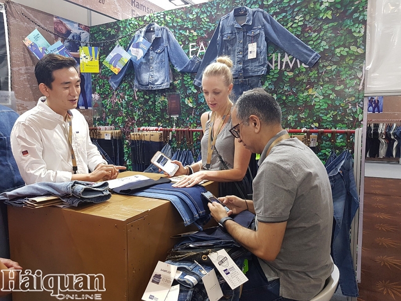 Dệt may là một trong những mặt hàng có tốc độ tăng trưởng xuất khẩu sang Canada khá mạnh sau khi CPTPP có hiệu lực. Ảnh: Nguyễn Huế