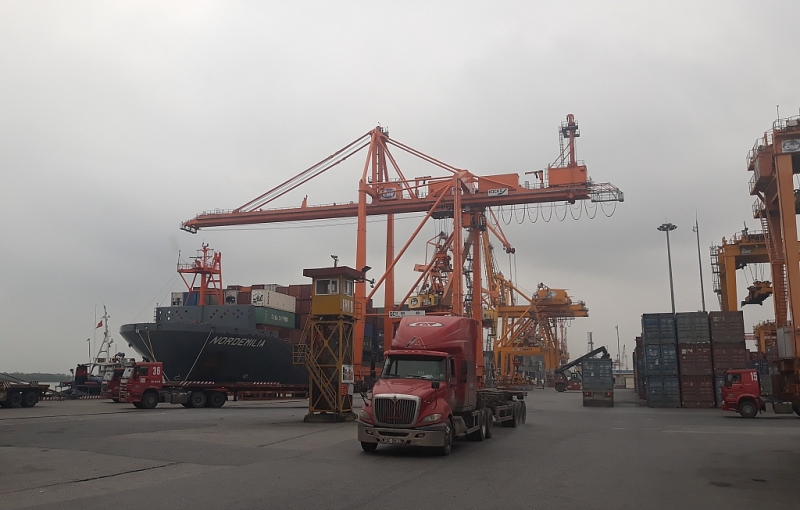 Hoạt động xuất nhập khẩu là thị trường lớn đối với doanh nghiệp logistics