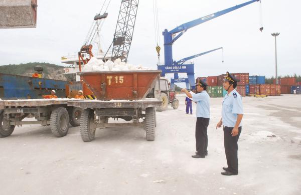 Đại lý làm thủ tục hải quan cần có chính sách ưu đãi nổi bật