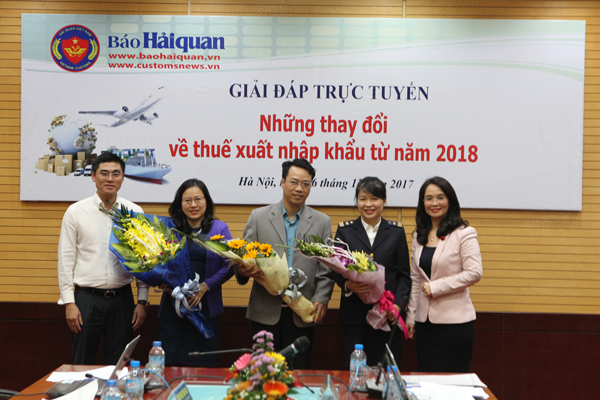 Báo Hải quan giải đáp trực tuyến: Từ 1/1/2018, thuế XNK sẽ thay đổi như thế nào?