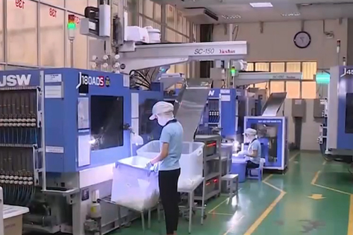 Khôi phục kinh tế là việc làm cấp bách