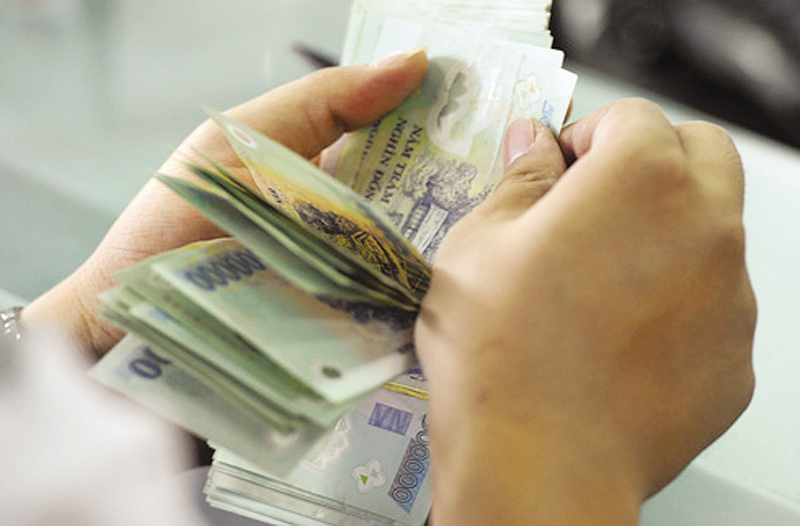 Tăng lương từ 1/7, cán bộ, công chức có sống được bằng lương