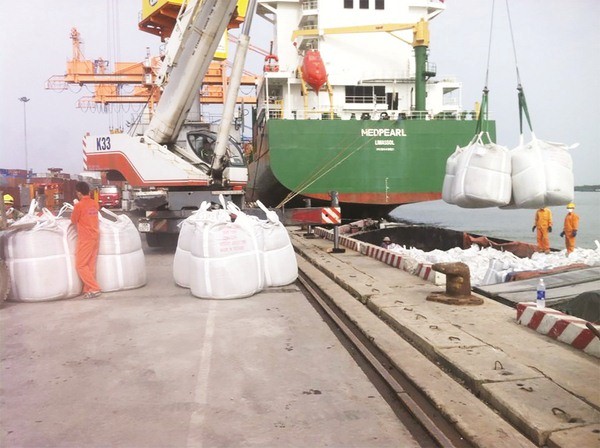 FTA giữa Việt Nam và EU sẽ giúp xuất khẩu của Việt Nam tăng thêm bình quân từ 4% đến 6%/năm trong vòng 10 năm kể từ khi Hiệp định có hiệu lực. Ảnh: LÃ DỊU.